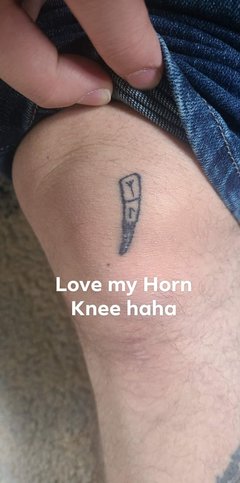 Horn-Knee